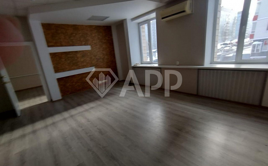 Помещение в центральной части города фото