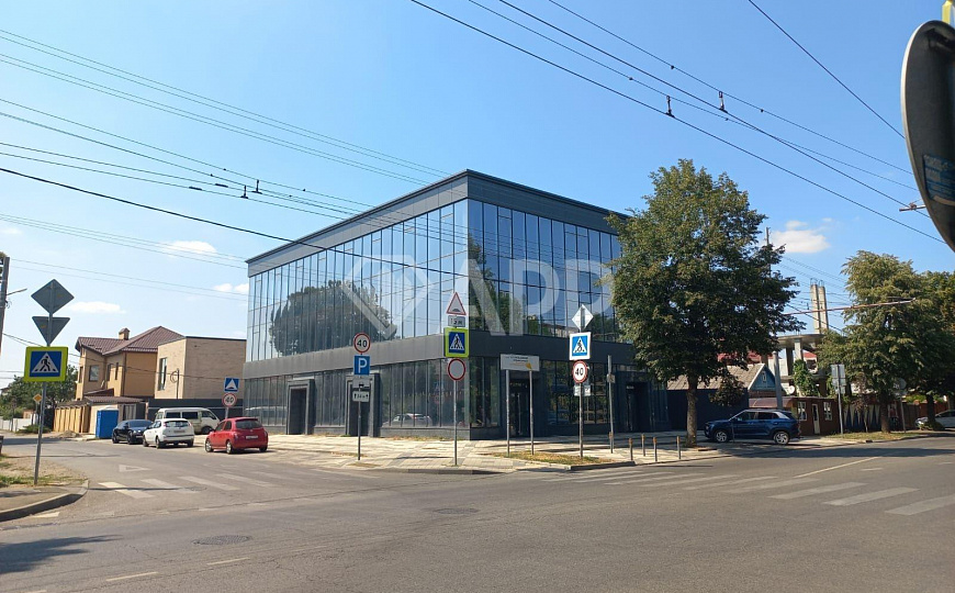 Сдаю здание, 1 100 м², Центральный район фото