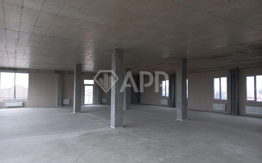 Сдаю здание, 1 100 м², Центральный район фото