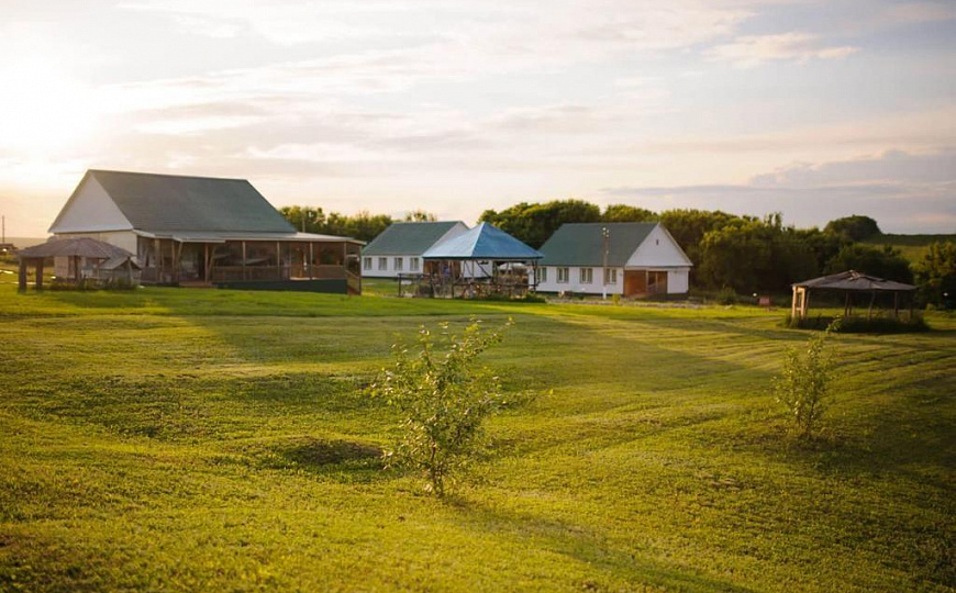 Бизнес-турбаза в пос. Новоягодное фото