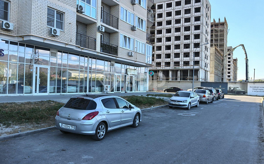 Сдаю помещение в ЖК Красина, 86 м²,  с ремонтом фото