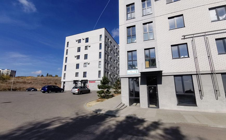 Помещение под магазин, офис, салон в новом ЖК, 97 м² фото