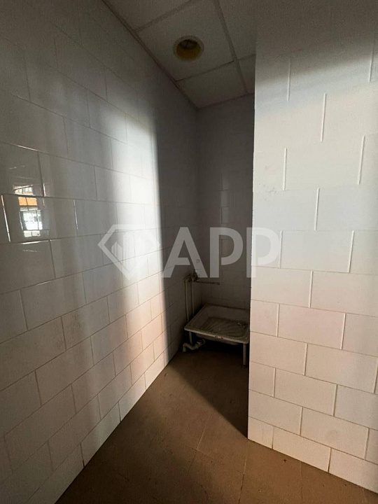 Помещение свободного назначения по красной линии фото