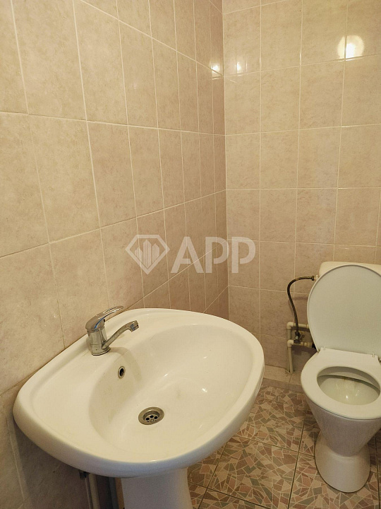 Сдаю помещение на первой линии, 350 м², с высоким трафиком фото