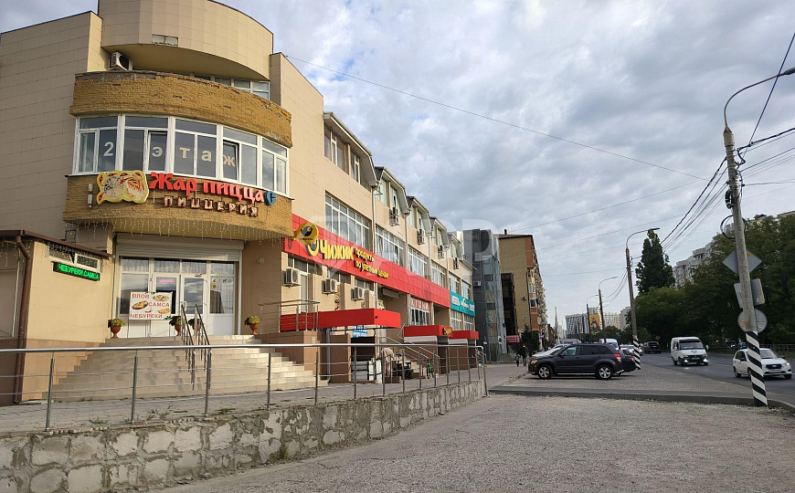 Сдаю помещение на первой линии, 350 м², с высоким трафиком фото