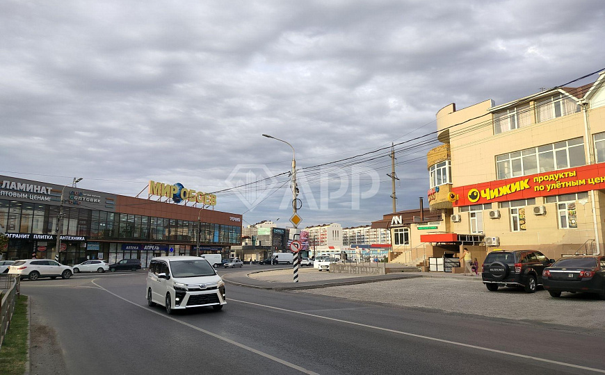 Сдаю помещение на первой линии, 350 м², с высоким трафиком фото