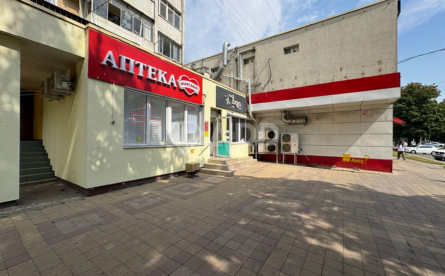 Сдаю торговое помещение, 35 м² на первой линии  фото