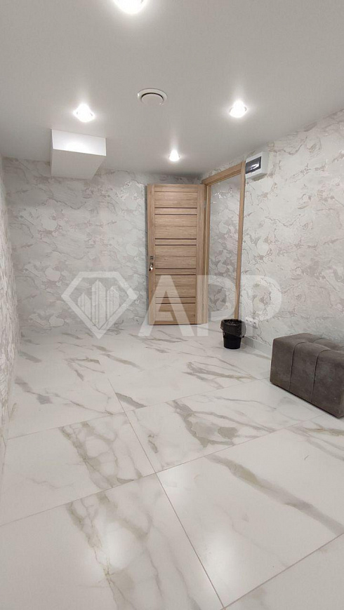 Офис с арендаторами 107,7м² фото