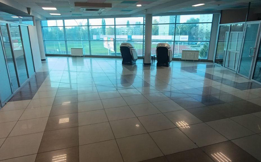 Помещения с огромным трафиком от 60 до 400 м2 фото