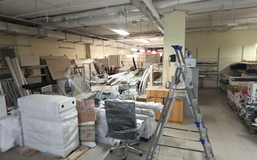 Помещения с огромным трафиком от 60 до 400 м2 фото