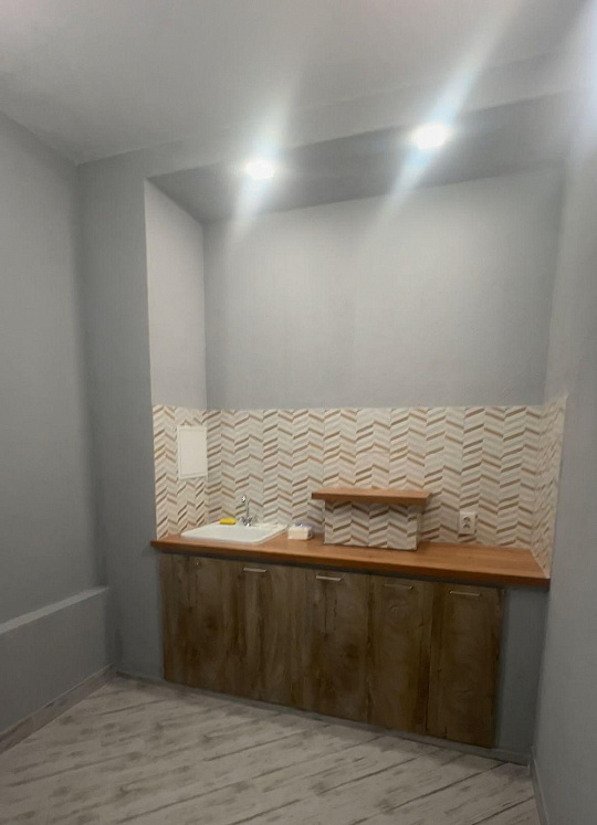 Офис 30 м2 в историческом центре с арендатором  фото