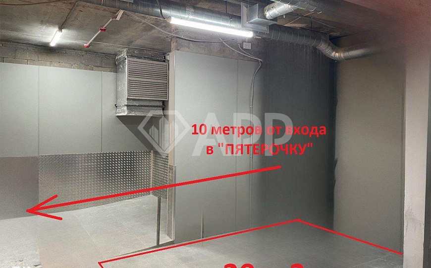 Торговая площадь 20 м2, на входе в магазин "Пятерочка" фото