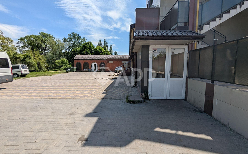 Сдаю помещение с ремонтом, 163 м² фото