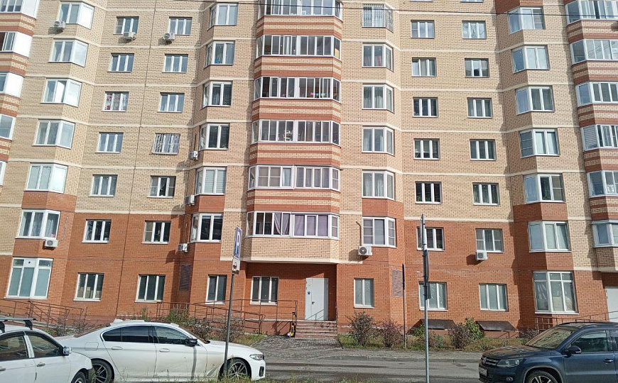 Помещение на первом этаже фото