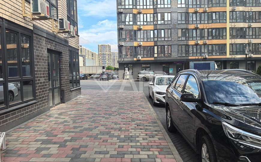 Сдаю помещение ЖК Губернский, 67 м² с ремонтом фото