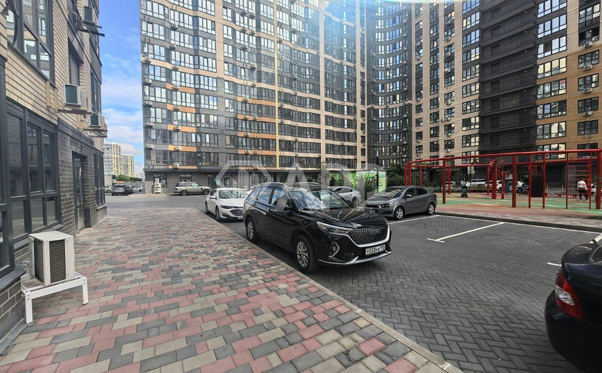 Сдаю помещение ЖК Губернский, 67 м² с ремонтом фото