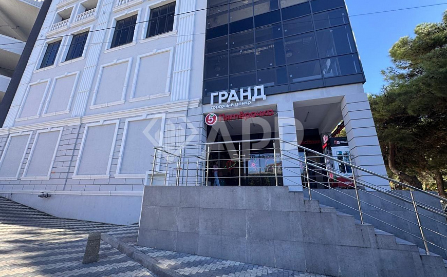 Сдам торговый центр, 880 м² фото