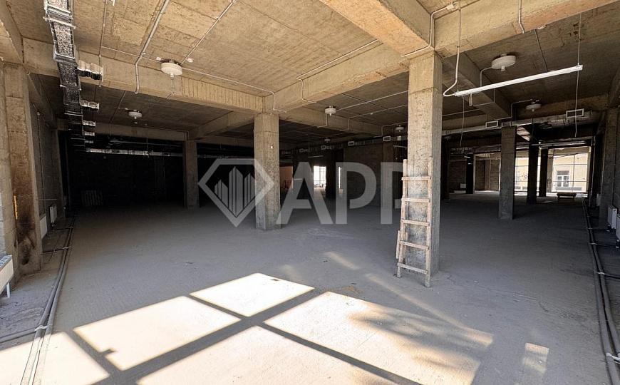 Сдам торговый центр, 880 м² фото