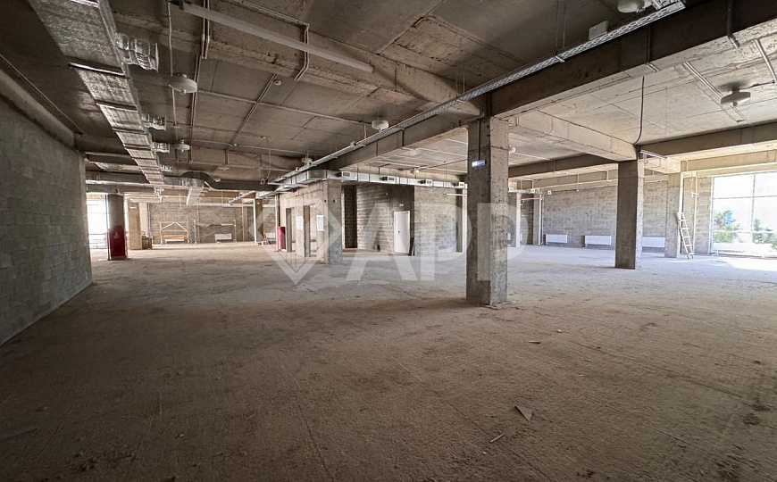 Сдам торговый центр, 880 м² фото