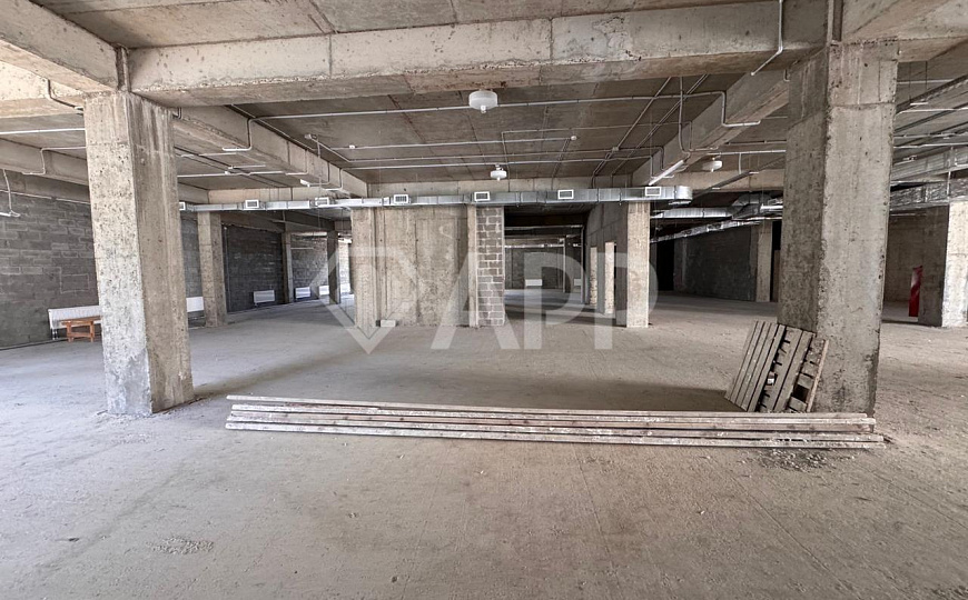 Сдам торговый центр, 880 м² фото