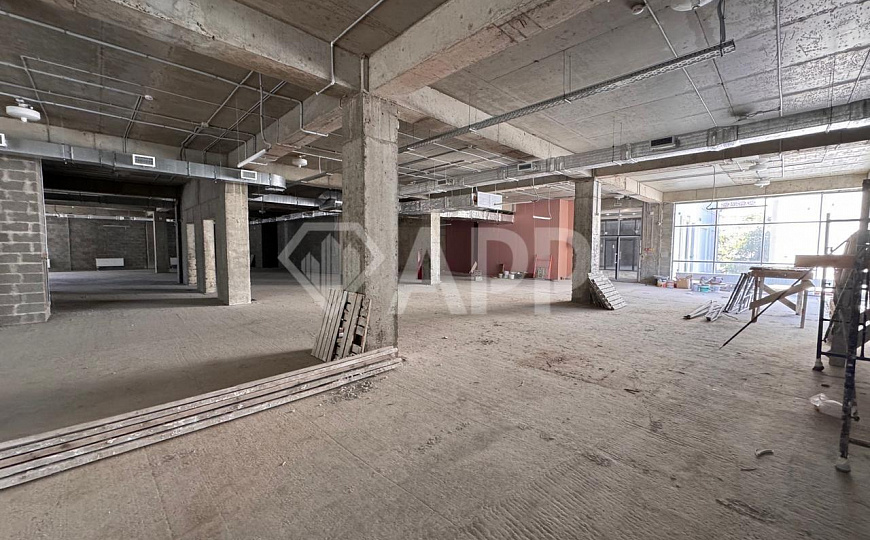 Сдам торговый центр, 880 м² фото