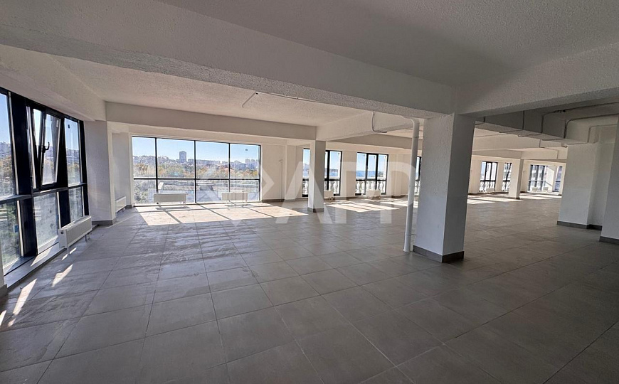 Сдам офисное помещение, 343 м² фото