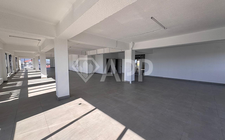 Сдам офисное помещение, 343 м² фото