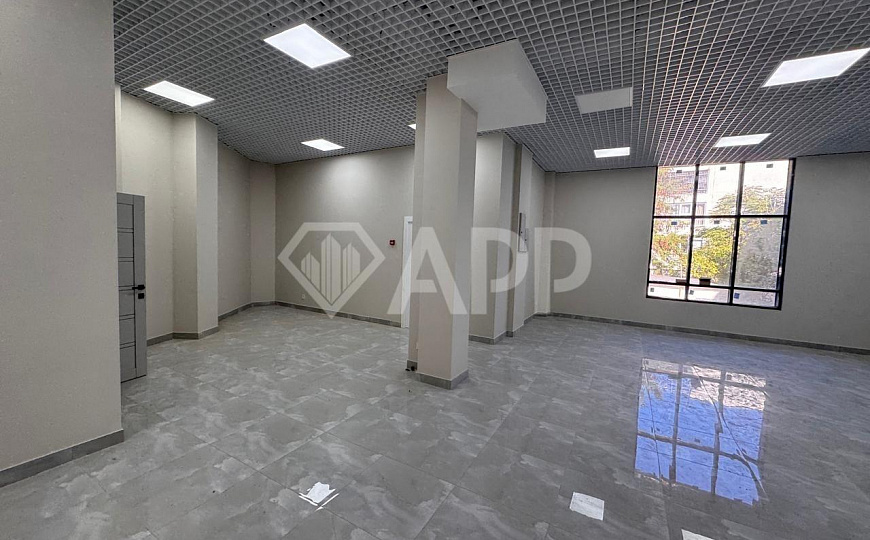 Сдам офисное помещение, 89 м² фото