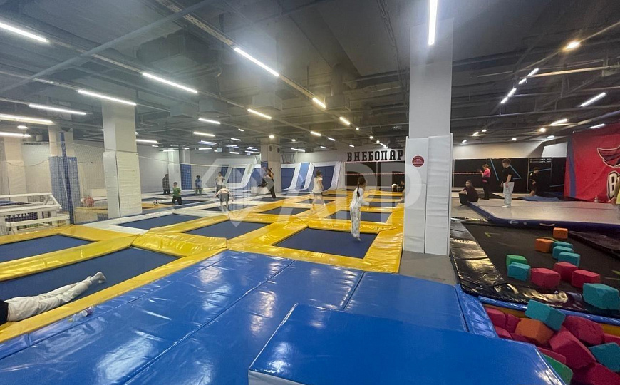 Продам бизнес с низкой арендной ставкой. фото