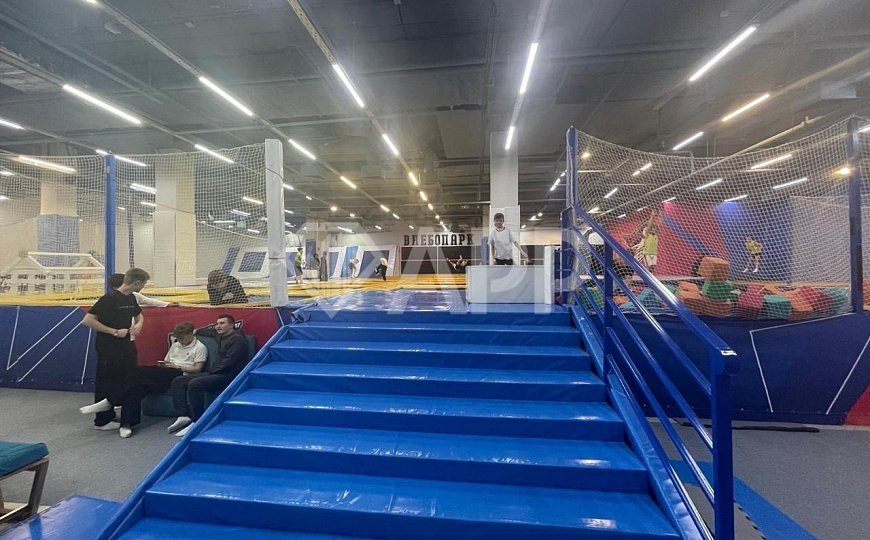 Продам бизнес с низкой арендной ставкой. фото