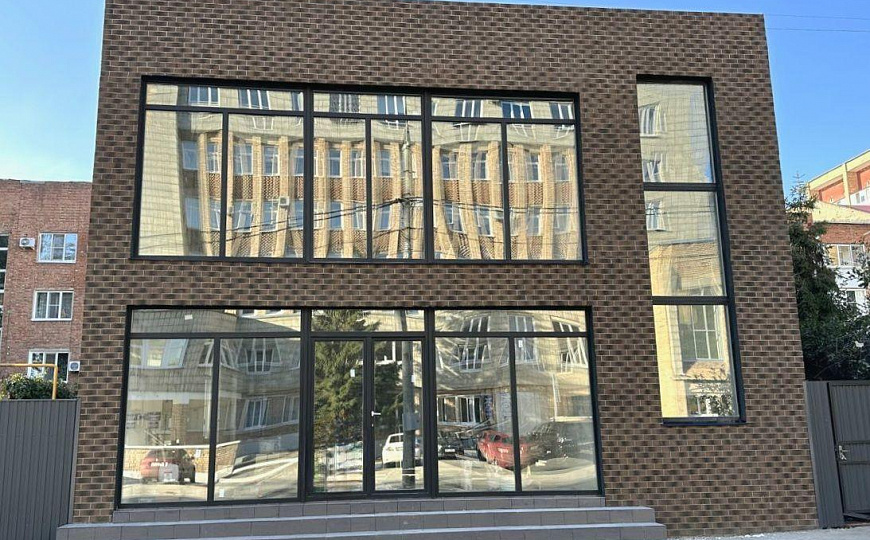 Здание, 552 м² фото