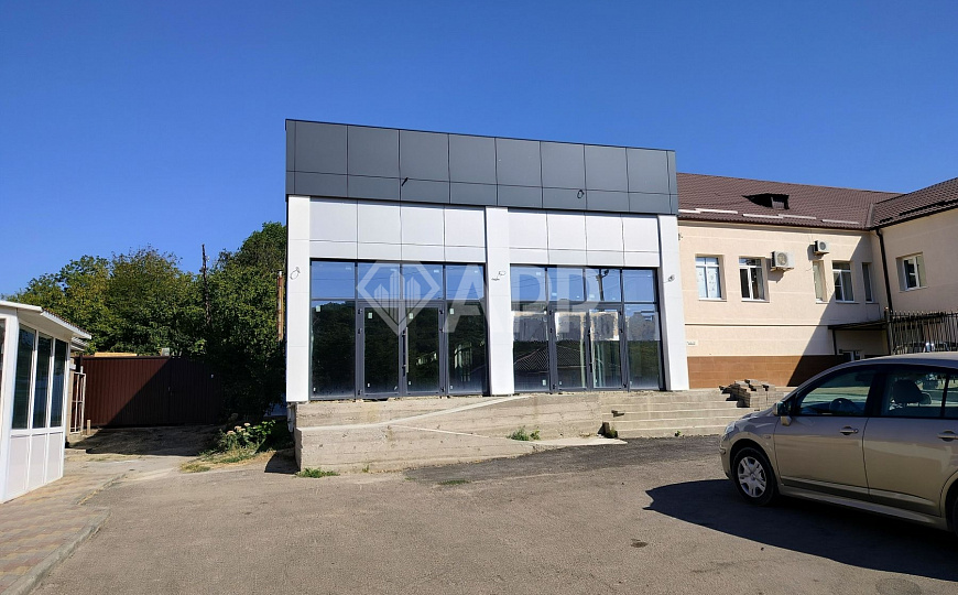 Сдам отдельно стоящее здание, 296 м² фото