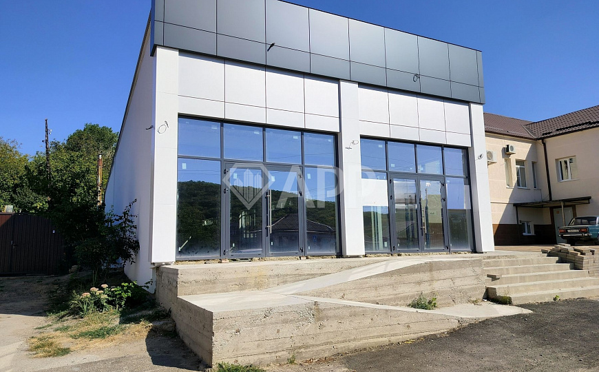 Сдам отдельно стоящее здание, 296 м² фото