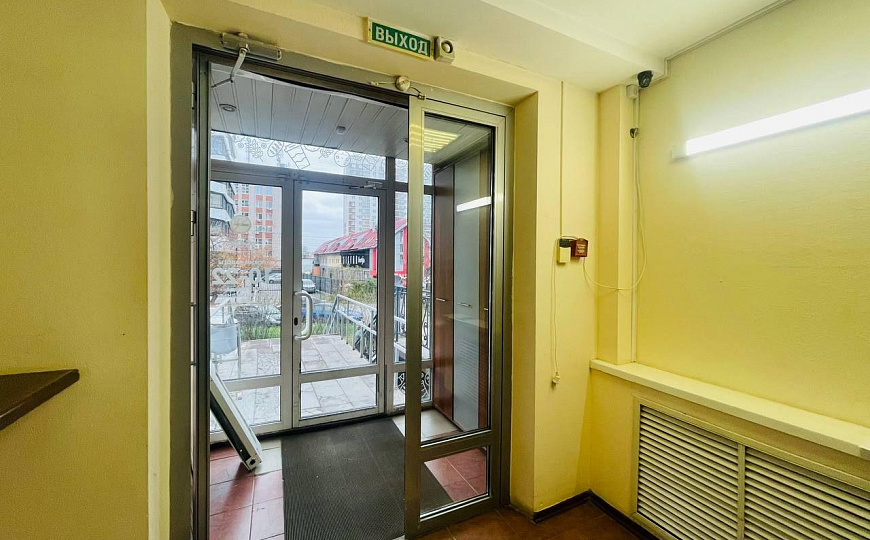 Сдам часть помещения в действующем магазине 14м² фото