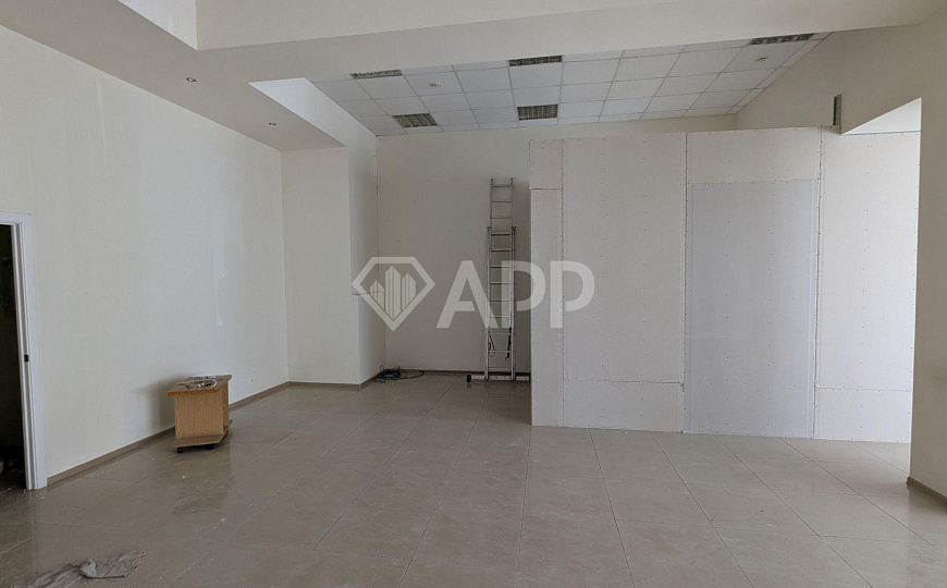 Сдаю помещение в центре, 114 м² с высоким трафиком фото