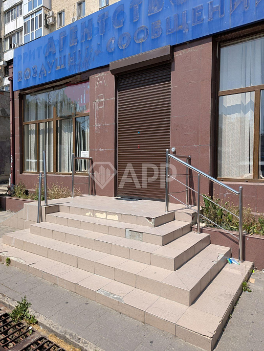 Сдаю помещение в центре, 114 м² с высоким трафиком фото