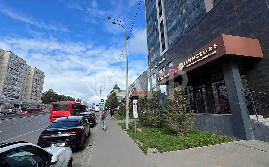 Помещение свободного назначения с хорошим трафиком фото