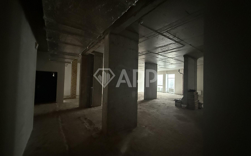 Помещение свободного назначения с хорошим трафиком фото