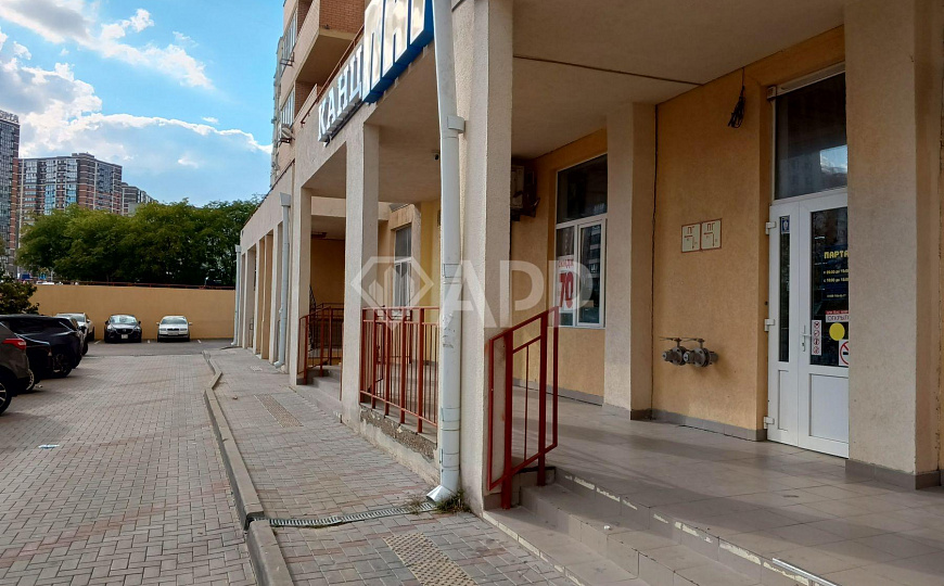 Сдаю 1 этаж 1 линия с ремонтом, 100 м² фото