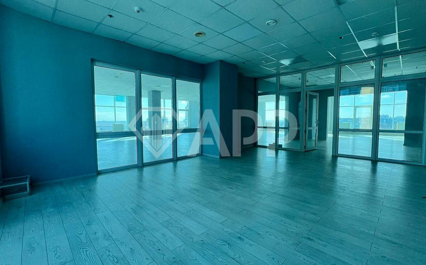 Собственник/Видовой офис/От 150 до 300 м²/ фото