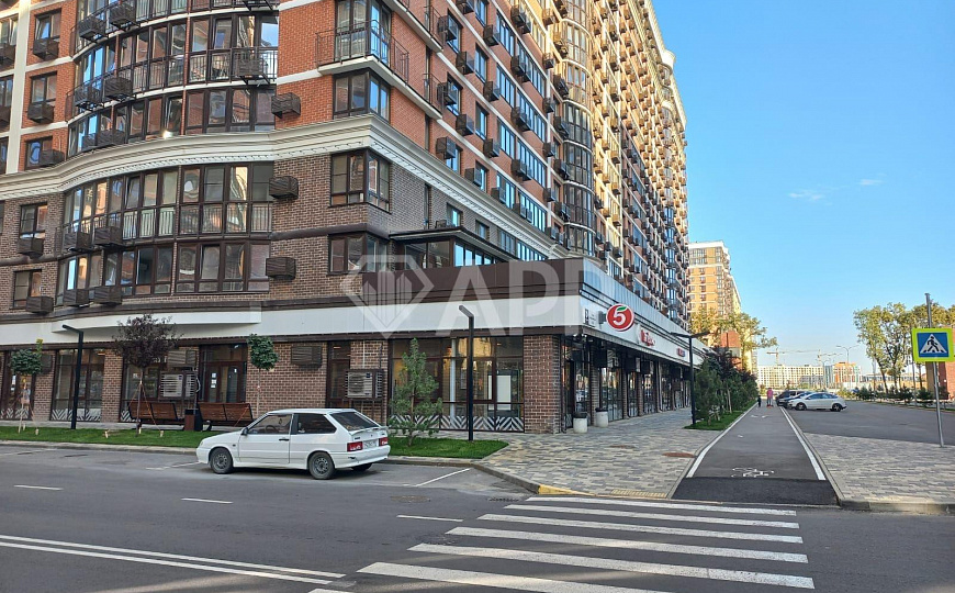 Сдаю помещение в ЖК Самолет, 67 м², с высоким трафиком фото