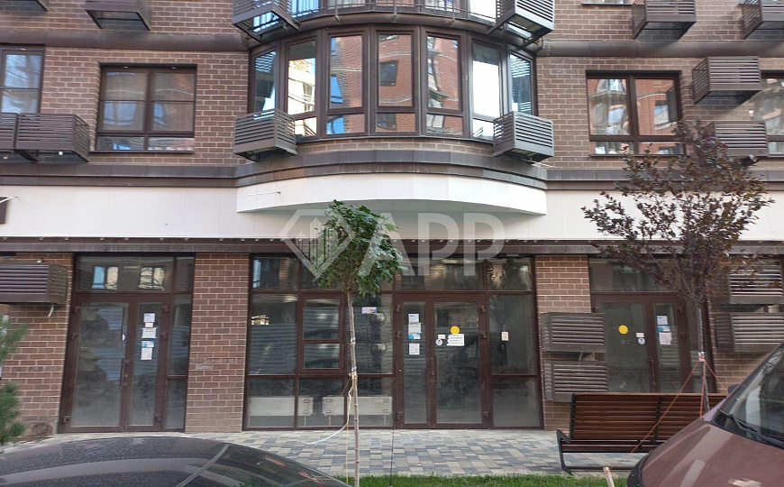 Сдаю помещение в ЖК Самолет, 67 м², с высоким трафиком фото