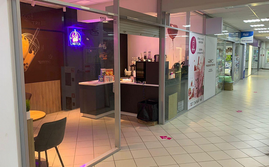 Торговое помещение в ТЦ, 18,6 м²  фото