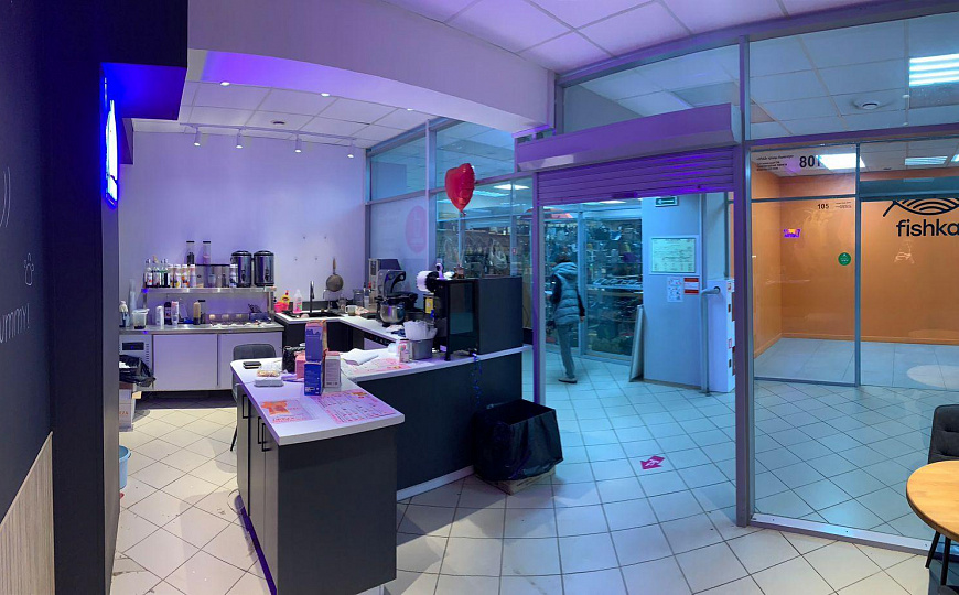 Торговое помещение в ТЦ, 18,6 м²  фото