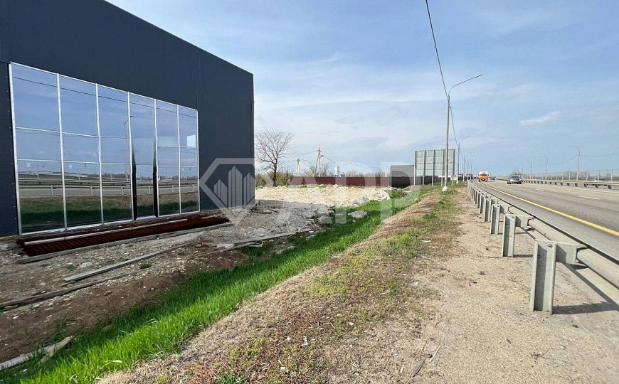 Продаю помещение свободного назначения, 500 м² на ЗУ 27 ар фото