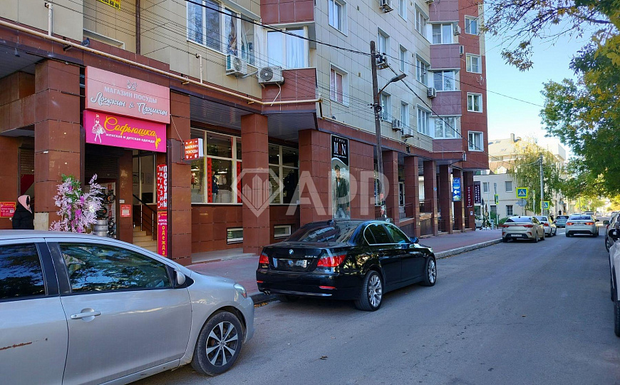 Сдам торговое помещение, 103,2 м² фото