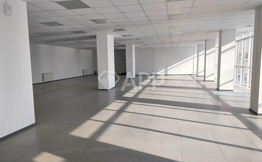 Сдаю помещение в ТЦ Арбат, 400 м², с ремонтом фото