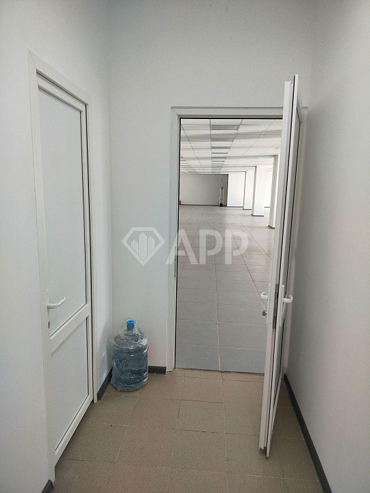 Сдаю помещение в ТЦ Арбат, 400 м², с ремонтом фото