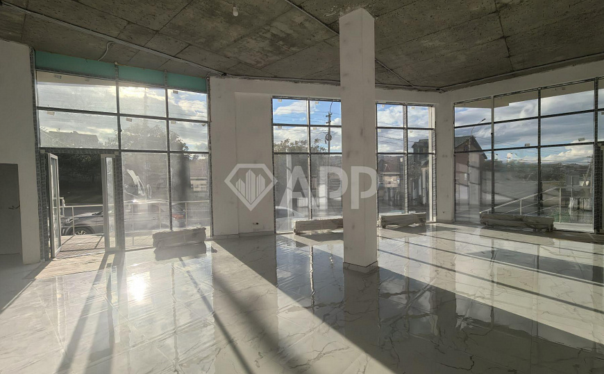 Продам  здание 246,8м² фото