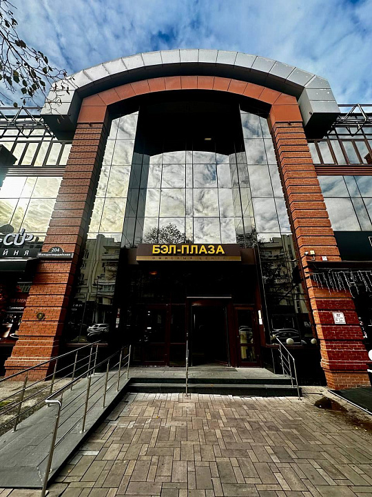 Аренда офиса класса «А» 77 м2 в БЦ «БэлПлаза» с видом на Волгу фото